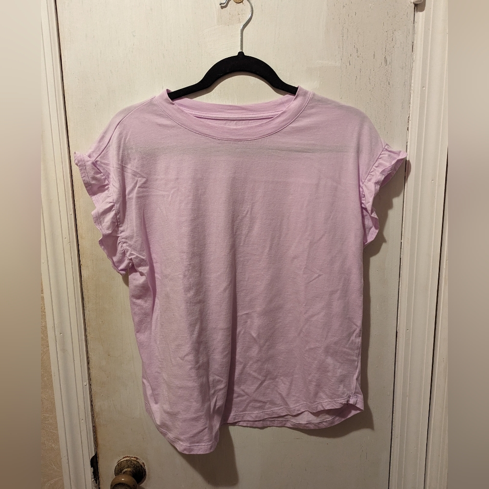 Crown & Ivy lavender, short ruffled sleeve shirt, size medium petite